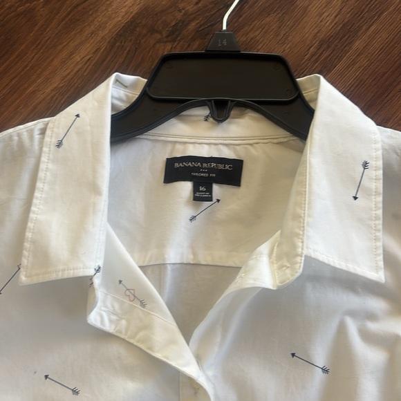 Banana Republic White Casual Button Down Shirt - Picture 2 of 6